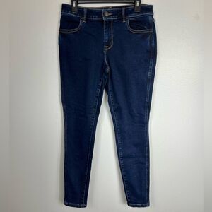 ❄️M Jeans by Maurice’s Mid Rise Denim